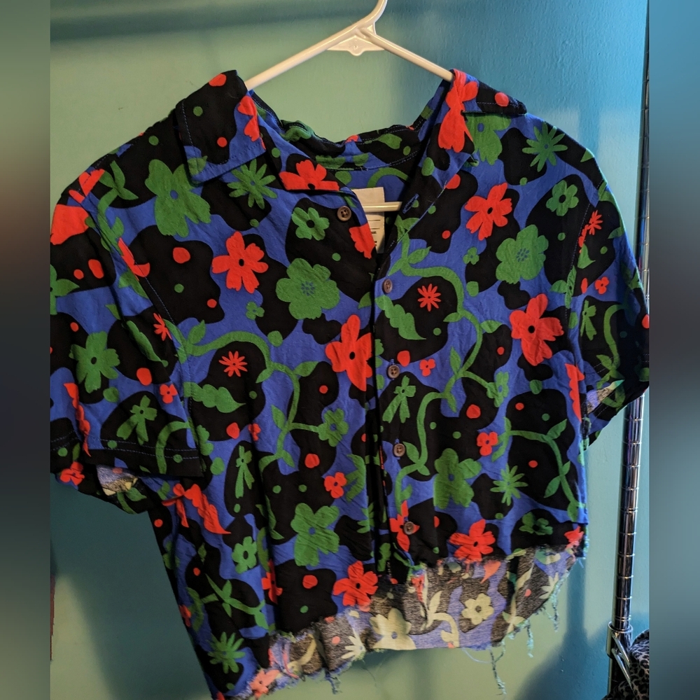 Target Latino Heritage Month Inspired Crop Button Up